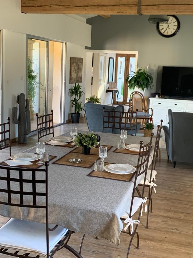 Le Patio, Chambres D Hotes Pour Adultes En Camargue, Possibilite De Naturisme A La Piscine, Aimargues Eksteriør bilde